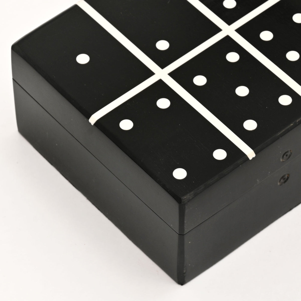 Decoratieve dominoset – harstegels en MDF-doos