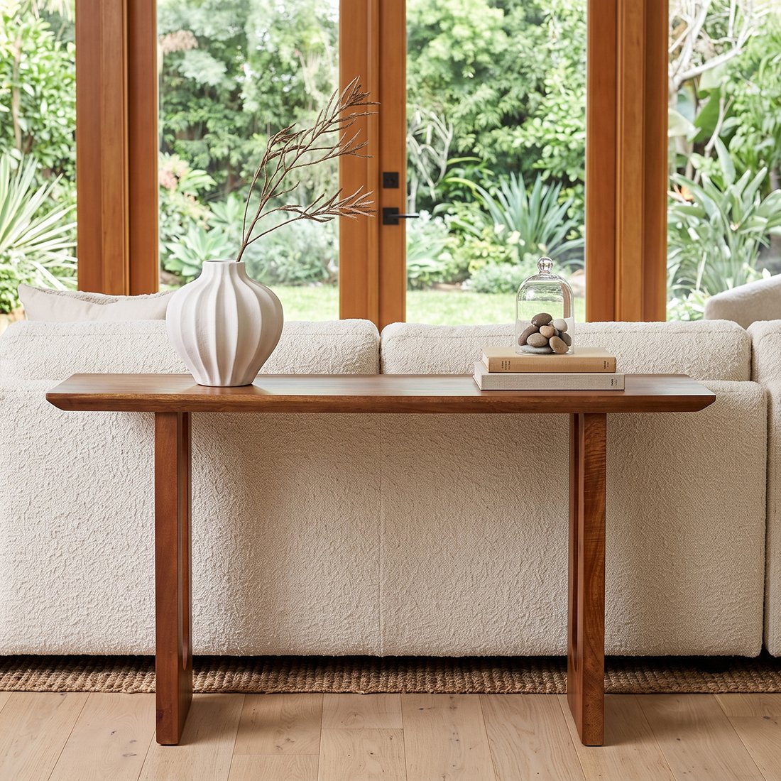 Bullnose mangohouten sidetable Chamfered