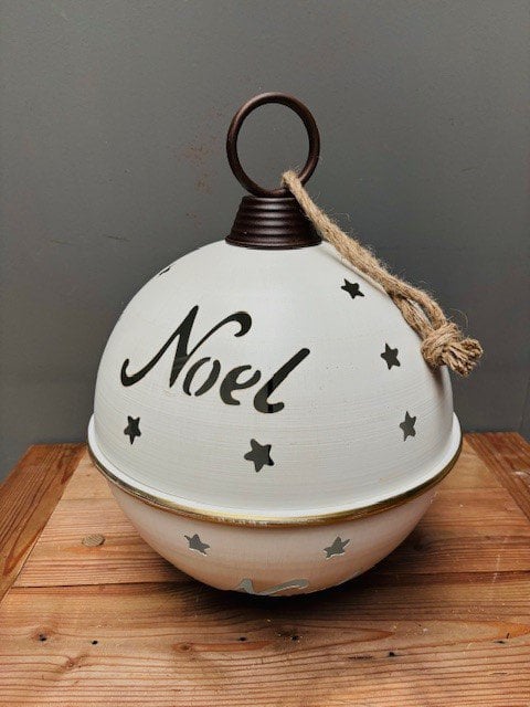 Iron Christmas ball: Noël