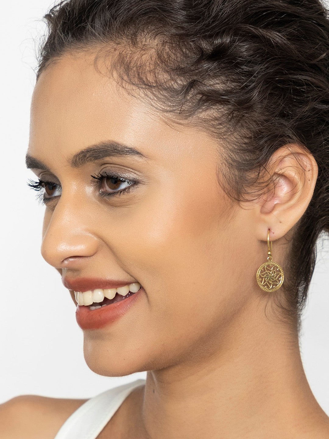 Oorbellen | Vishaak met ronde, getinte afwerking | Goud