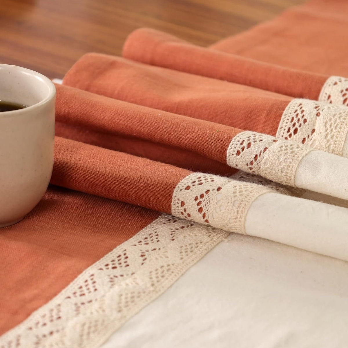 Ambachtelijk gehaakt tafellinnen – textiel voor eetkamer en console – constructie van 100% katoen – eenheid van 14x60 inch