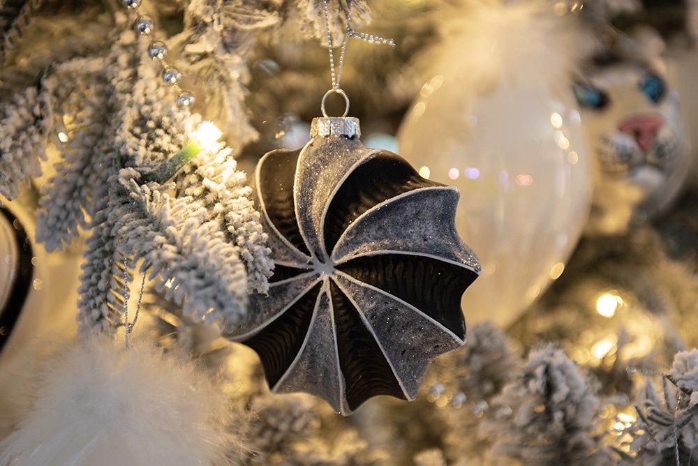 Kerstbal Set van 4 10 cm Zwart Grijs Glas Kerstdecoratie