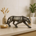 Decoratief luipaardbeeld – donkerbruine hars – per stuk