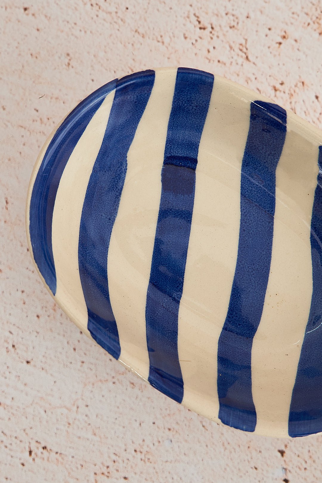 Serveerschaal | Blauwe streep handbeschilderd handgemaakt | Keramiek