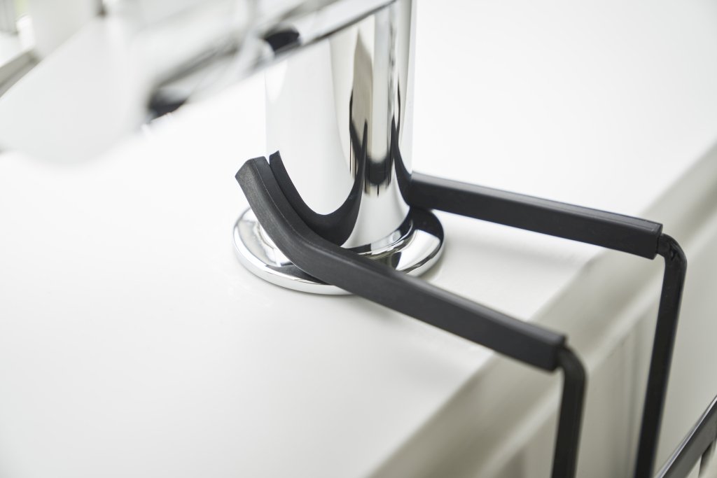 Yamazaki Tower Gootsteenorganizer hangend