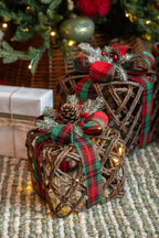 J-Line LED-cadeaus Lint + Dennenappels - ijzer - bruin/kerstrood