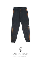 LewyLou NO4 Jogger zwart met oranje streep
