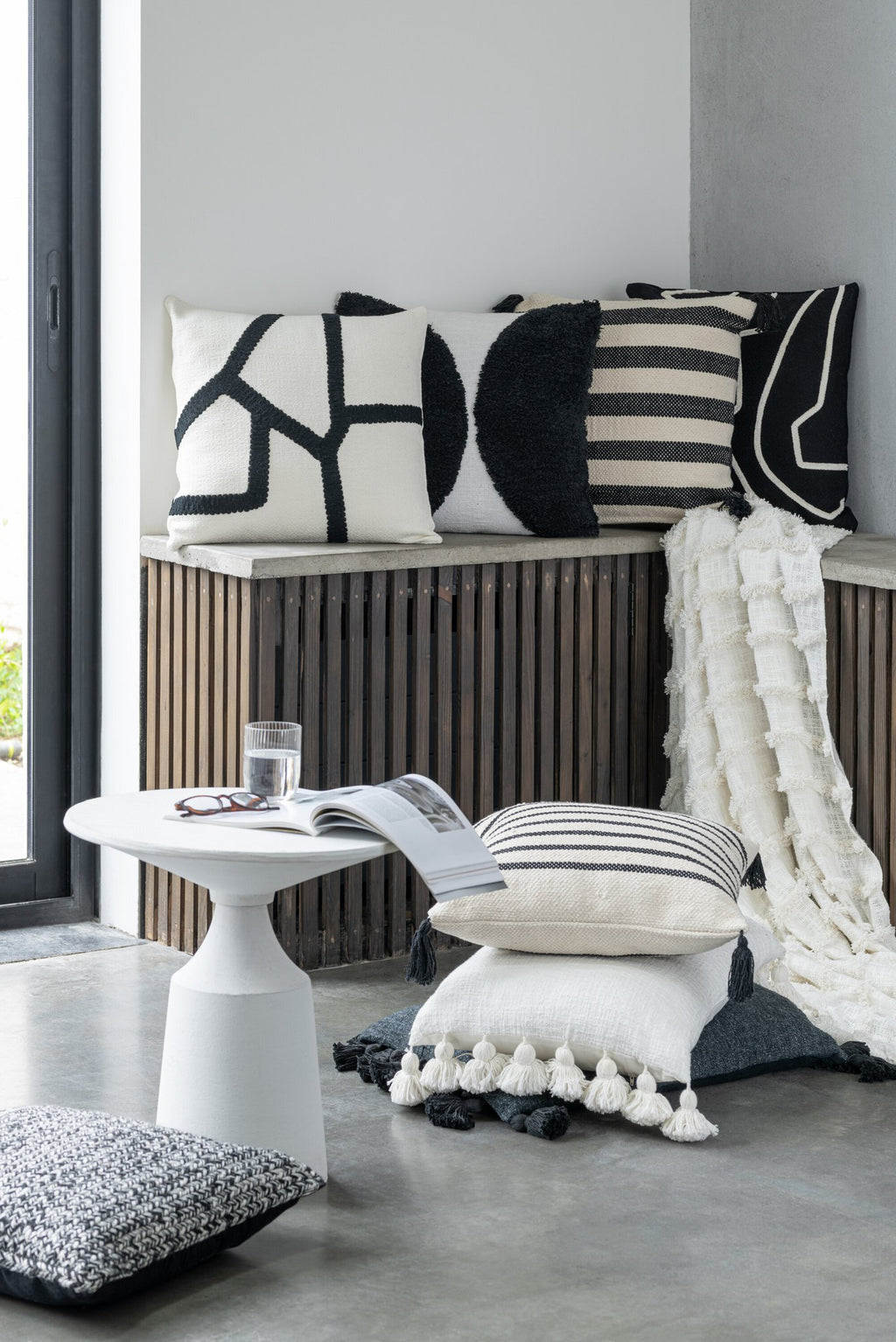 J-Line kussen Streep - textiel - wit/zwart