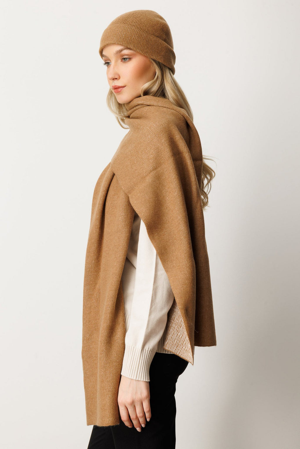 Artemis Beanie & Scarf Wool Set kameel-ecru