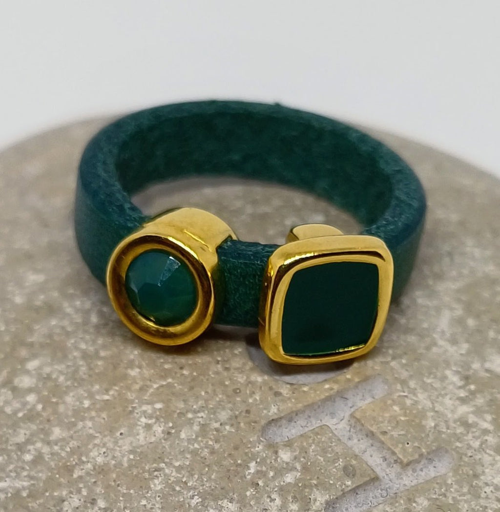 Fancy leren ringen Swarovski & emaille (set van 12 stuks)