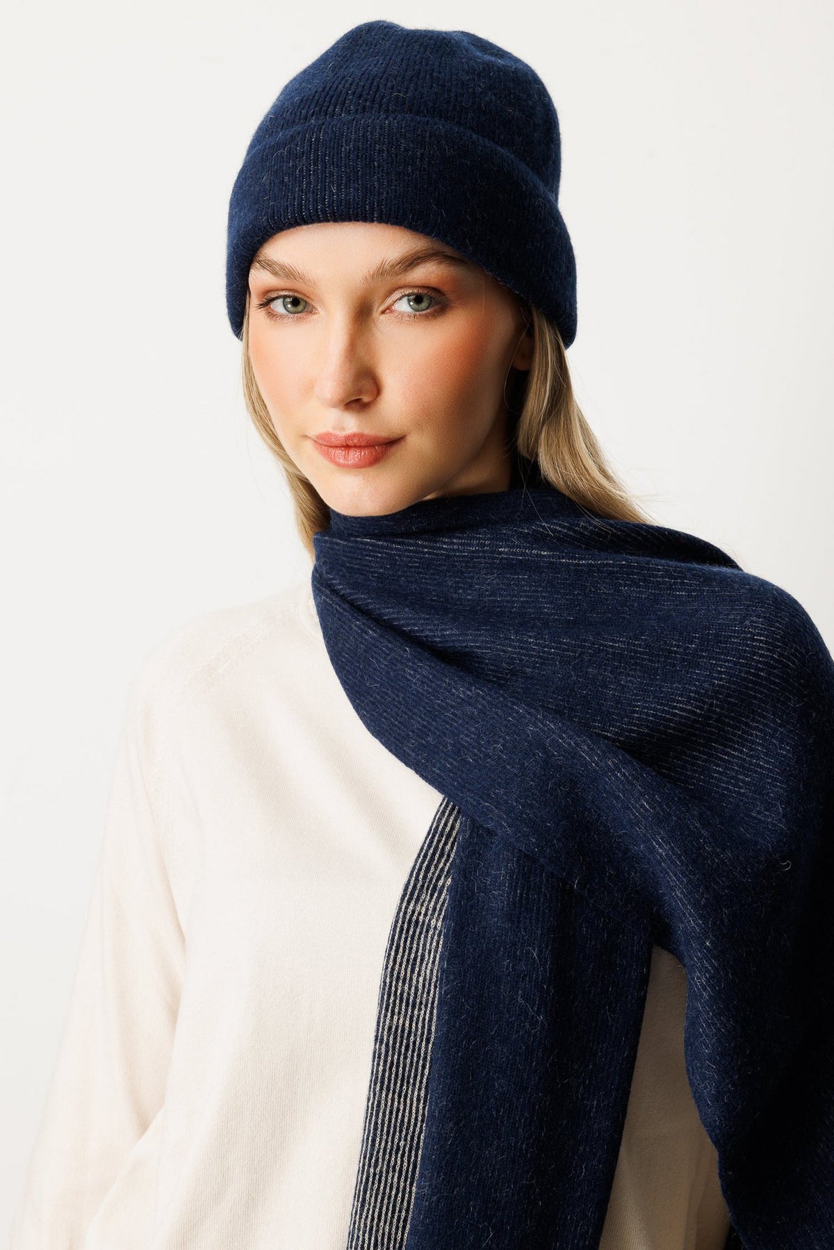 Diana Beanie & Scarf Cashmere Set Navy