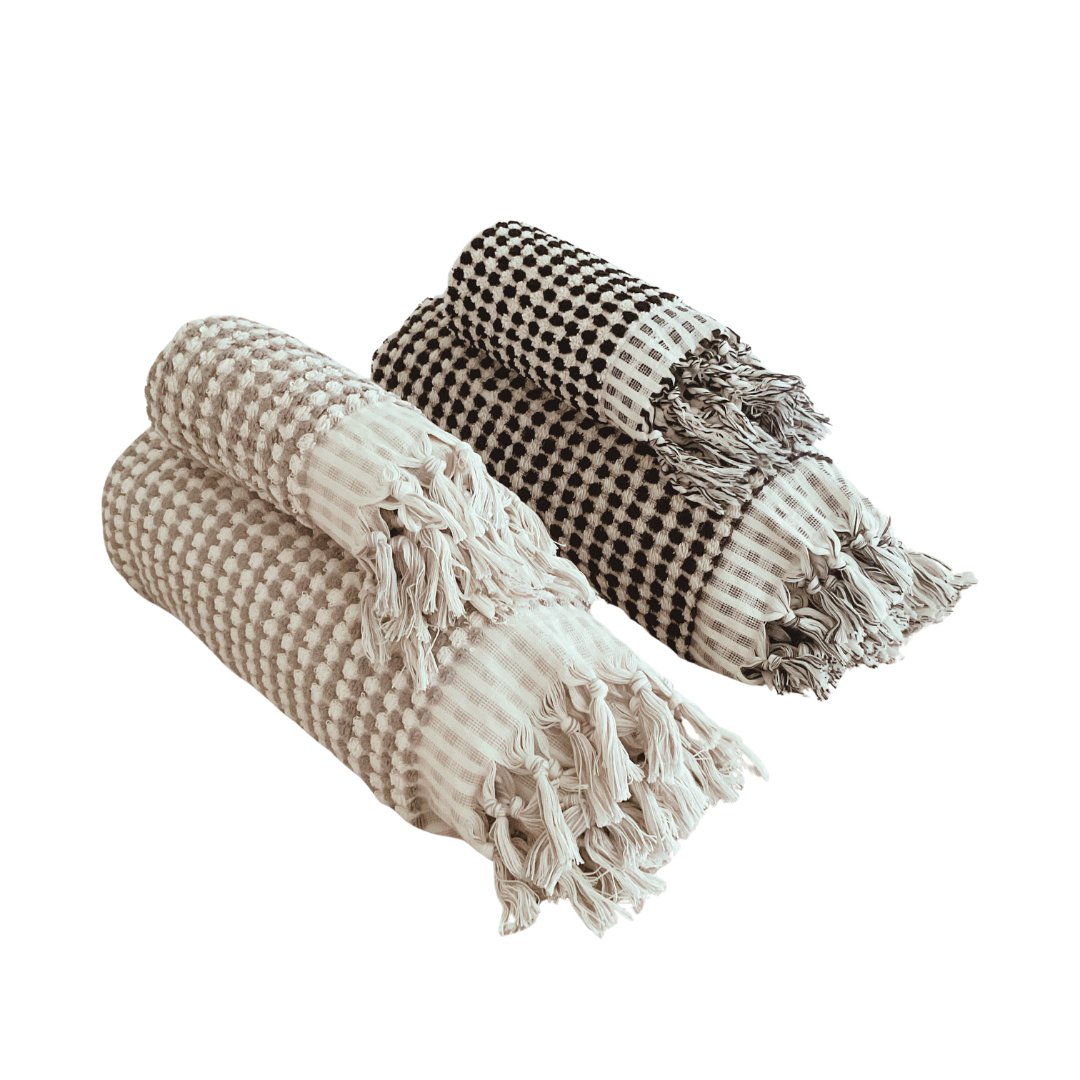 PomPom Handdoek Taupe