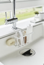 Yamazaki Tower Gootsteenorganizer hangend