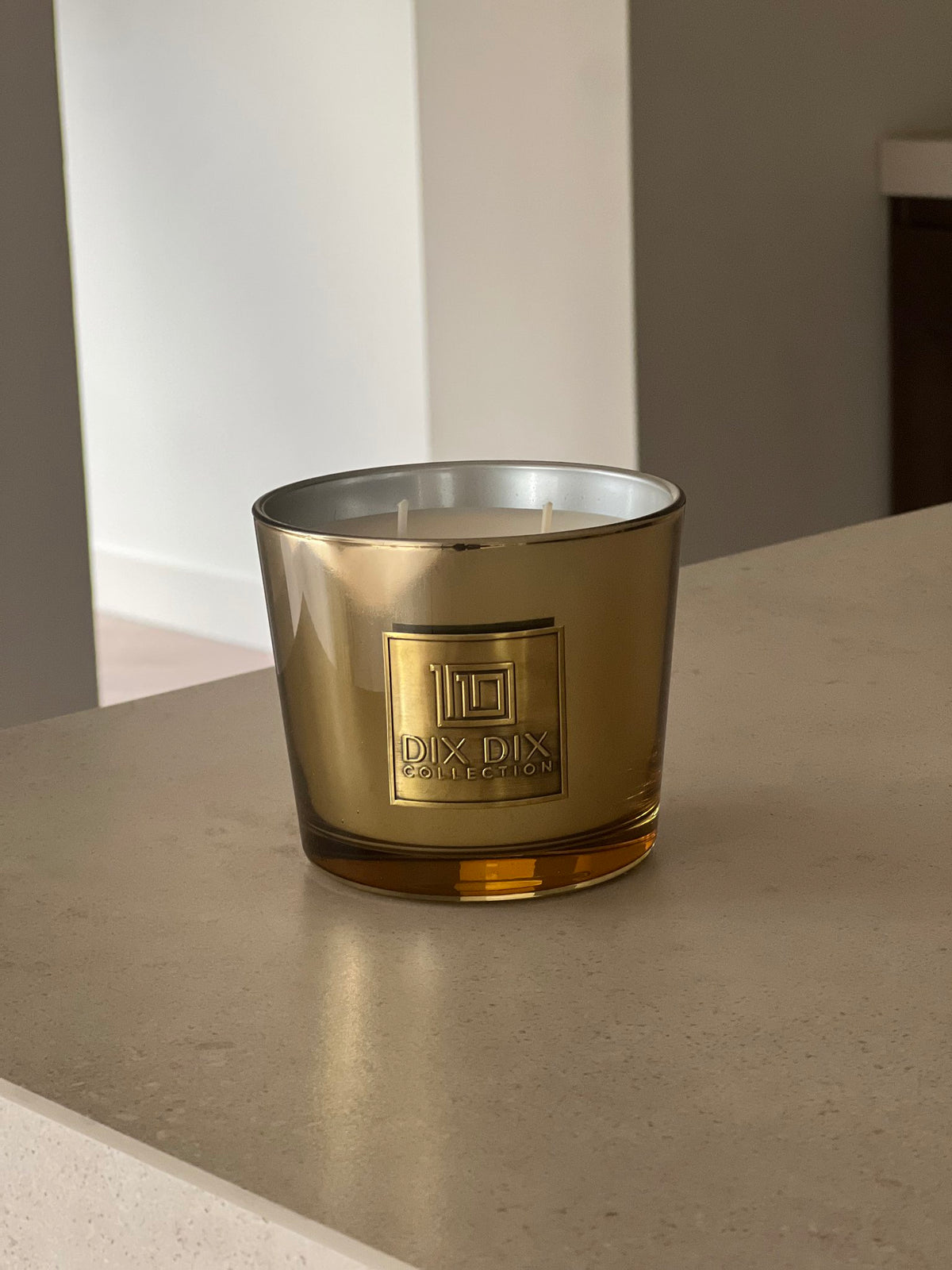 Luxe en duurzame geurkaars Doux - Goud - S