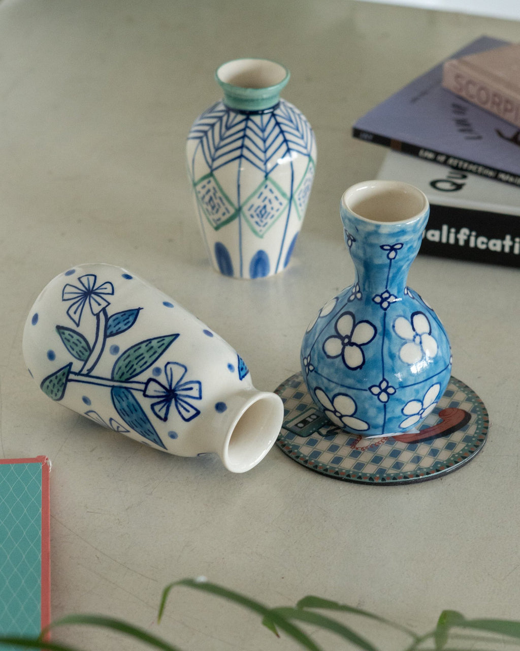 Handgeschilderde keramische vaas - Set van 3, 10 cm hoog