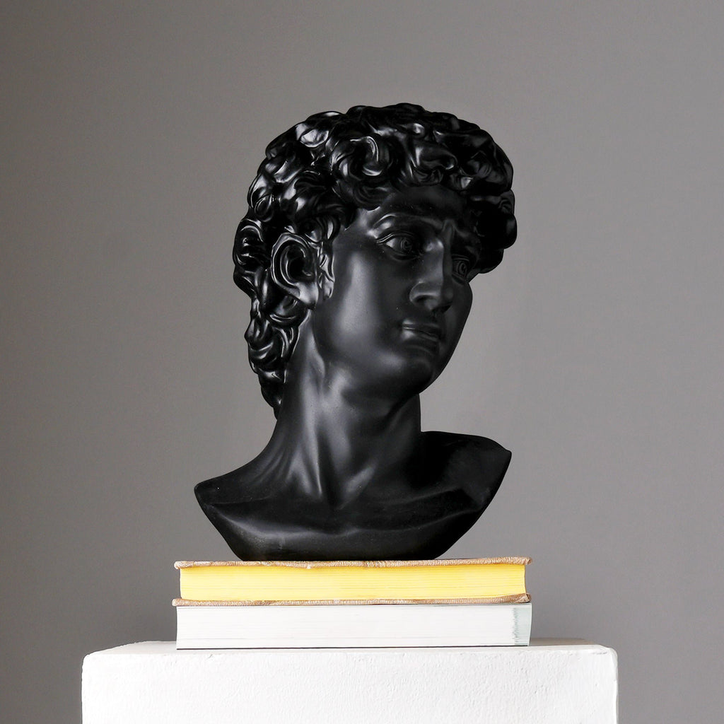 Black David Bust Statue – Klassiek geïnspireerd decoratief beeldhouwwerk voor tafelblad-styling