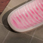 Roze & Wit Emaille Serveerschaal – Handgemaakt Acaciahout – 41x15x3 cm