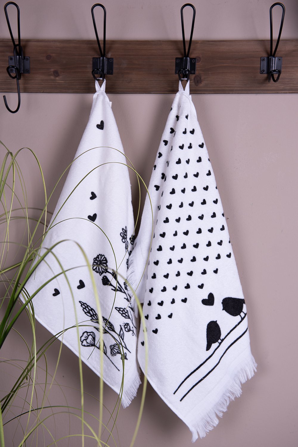 GASTENDEoekje 40x66 cm Zwart wit Katoen Vogel Toilet Handdoek