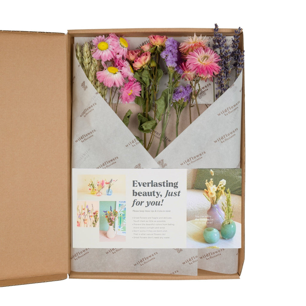 Geschenkdoos - Gedroogde Bloemen in Brievenbus - Roze