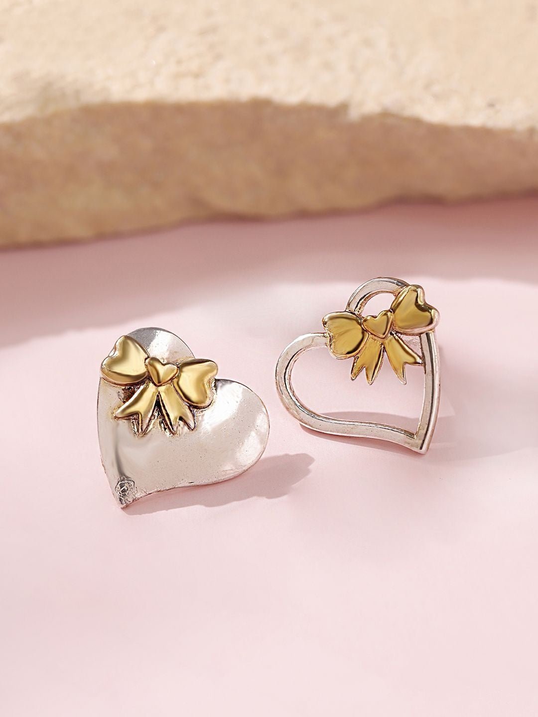 Niet-overeenkomende hartoorknopjes – Verguld – 16x10 mm