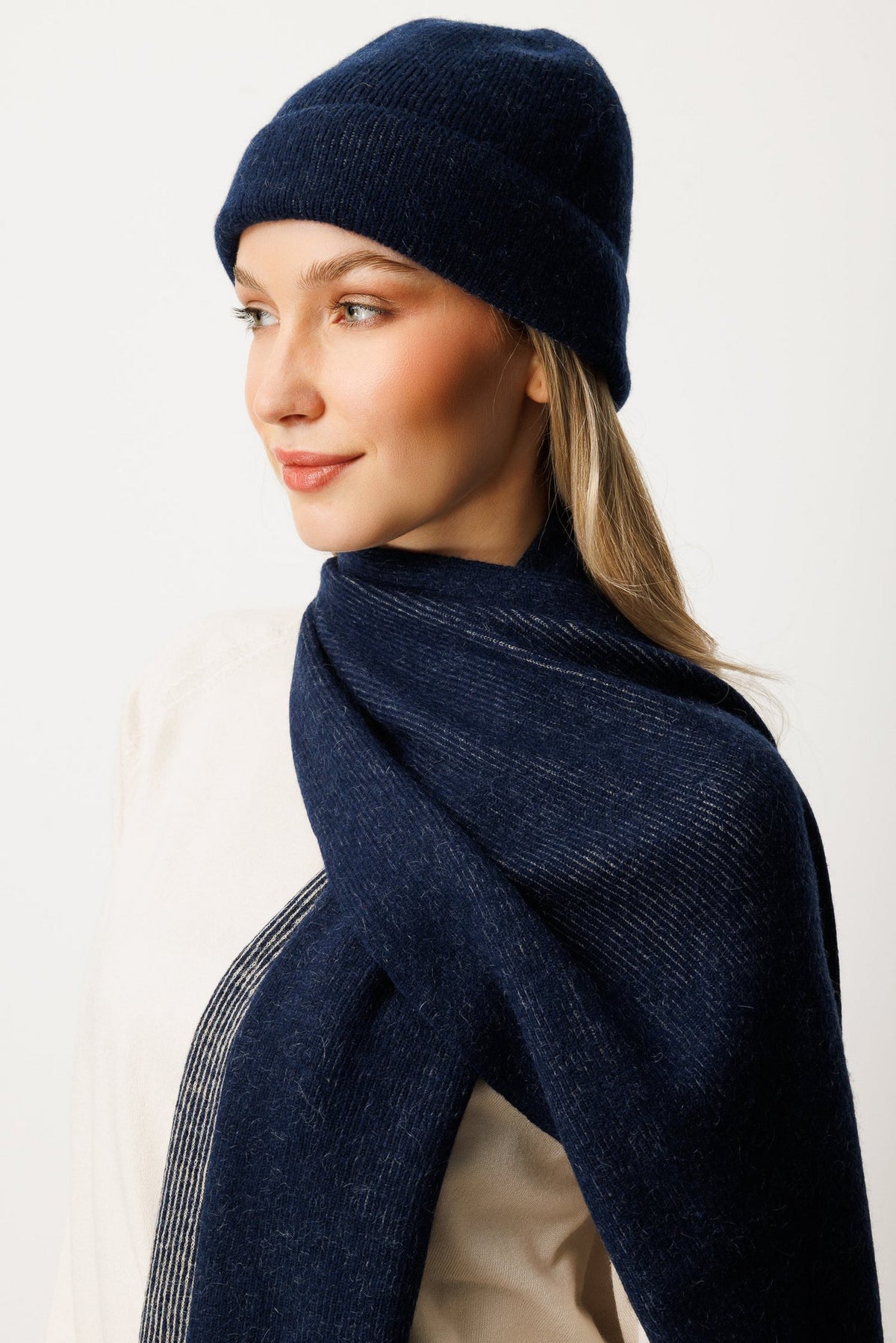 Diana Beanie & Scarf Cashmere Set Navy