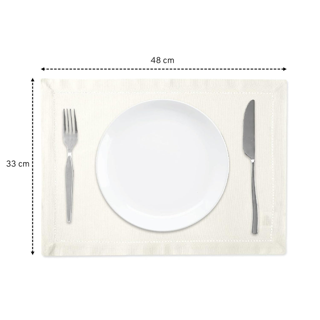 Katoenen placemats – ajourgestikt ontwerp – 48x32 cm | 4-pack