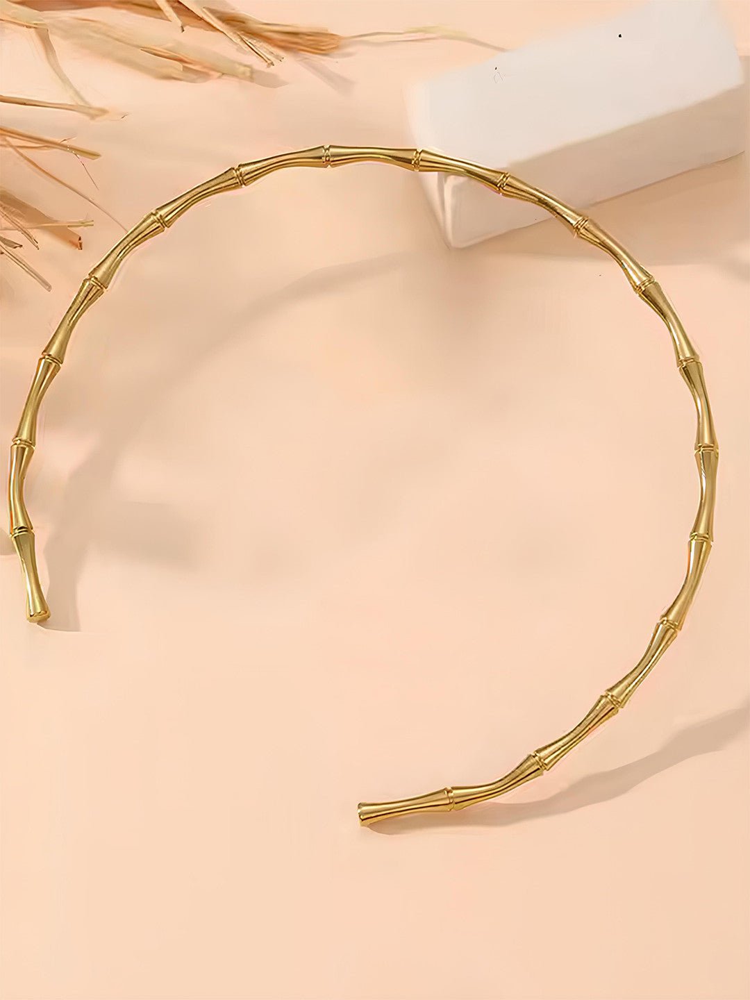 Vergulde minimale ketting – mode-sieraden – minimalistisch design – 12x12,5 cm