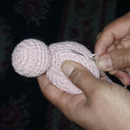 Luna-Leena eendenrammelaar - babyroze - knuffel 0+ - biologisch katoen - handgehaakt in Nepal