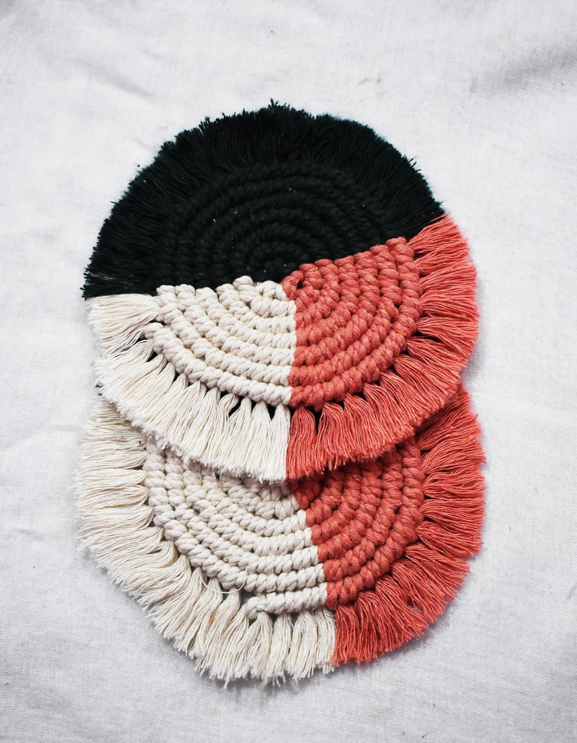 Veelkleurige macramé handgeweven katoenen onderzetterset – 15 cm diameter, 2 stuks