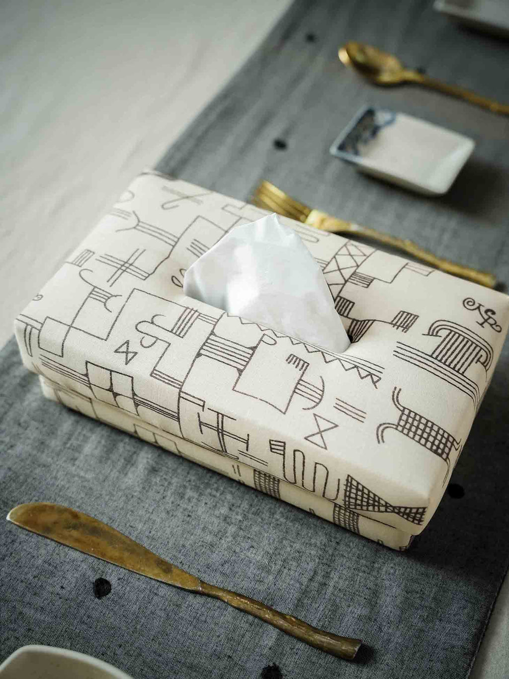 Handgeweven Tussar Zijden Tissue Box - Geometrische zeefdruk
