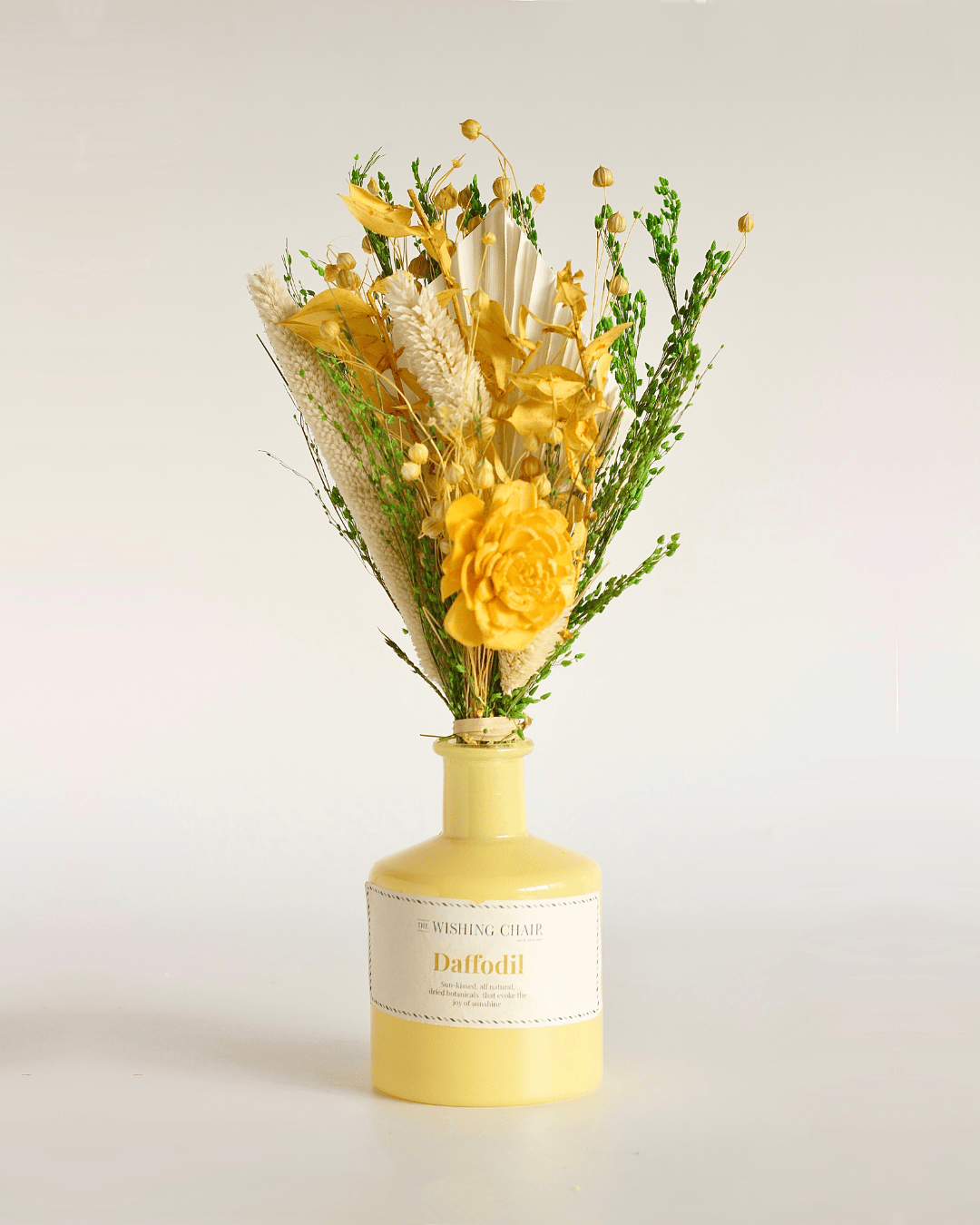 Glazen vaas met gedroogde narcisbloemen - 28 cm hoog