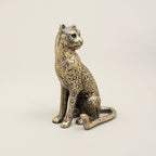 Handgemaakte gouden cheetah-sculptuur – aluminium kunst