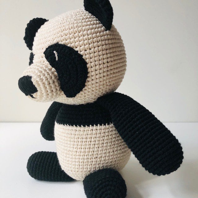 Luna-Leena panda beer knuffel zwart & wit - biologisch katoen - 0+ - hand gehaakt in Nepal