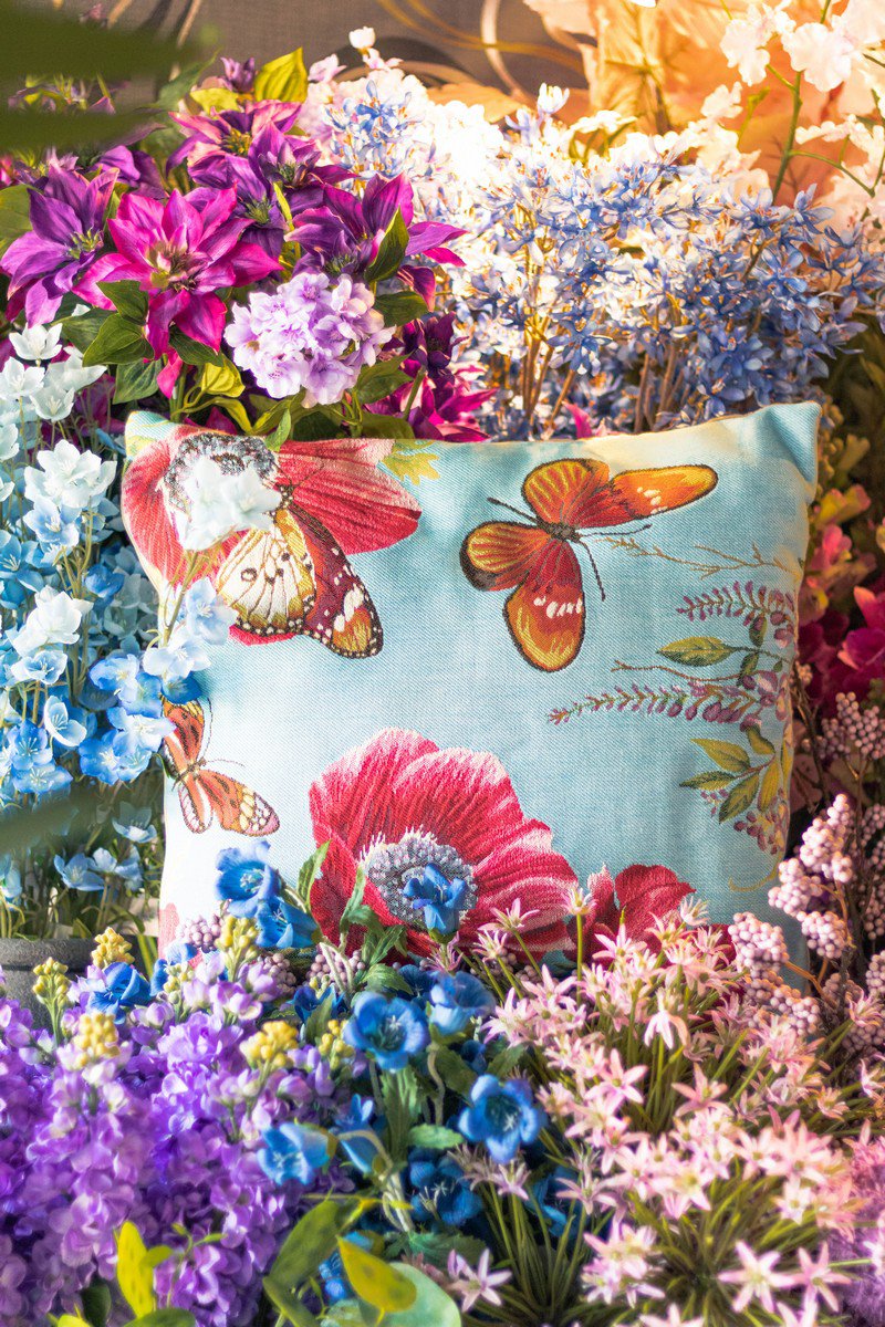 Gobelin Kussen klaproos met vlinders 45x45cm