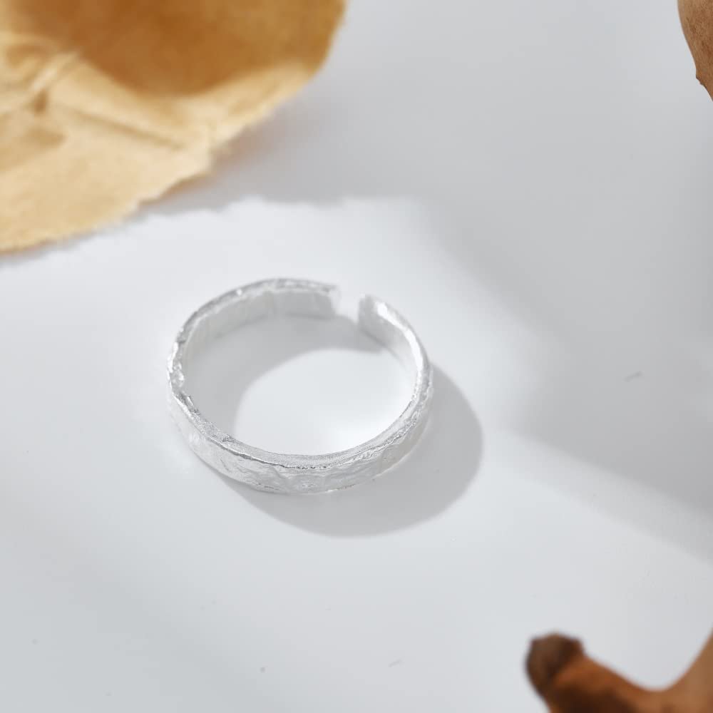 Bandring | 92,5 sterling zilveren gehamerde pasvorm | Rhodium