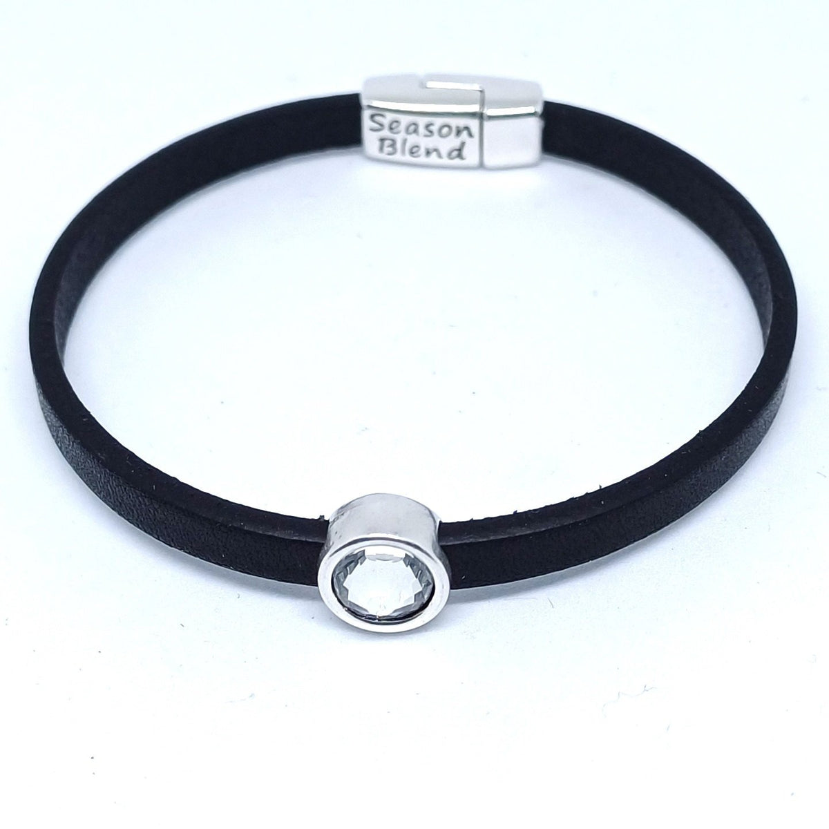 Timeless leren armband antiek verzilverd zwarttinten