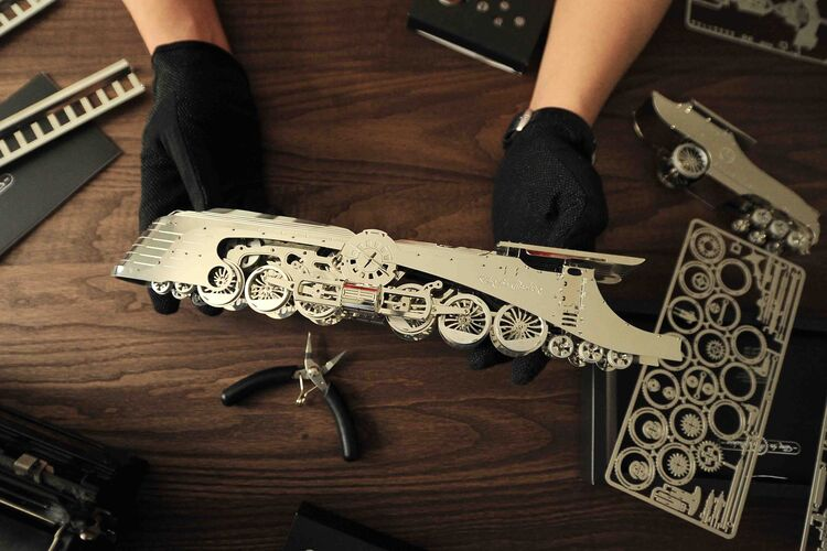 Metalen mechanisch bouwpakket Dazzling Steamliner