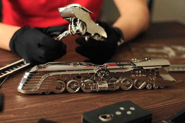 Metalen mechanisch bouwpakket Dazzling Steamliner