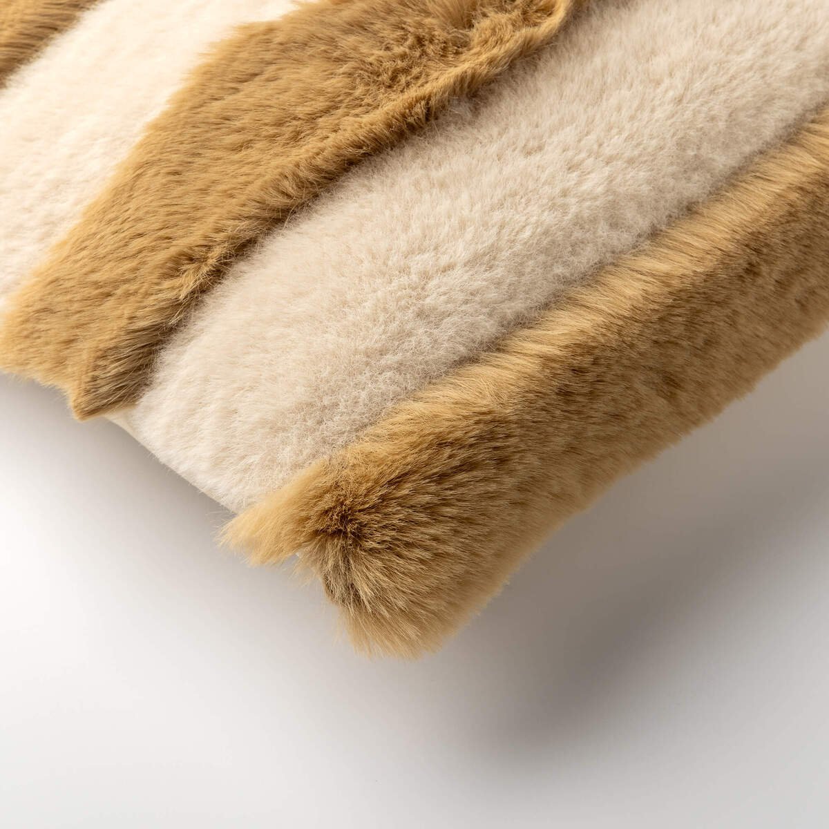 Nederlands decor Ellie - Cushion 30x50 cm - Ierse crème - Beige