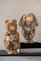 J-Line Kind met schaap - polyester - bruin
