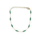 Enkel-/armbandje met ovale groene kralen