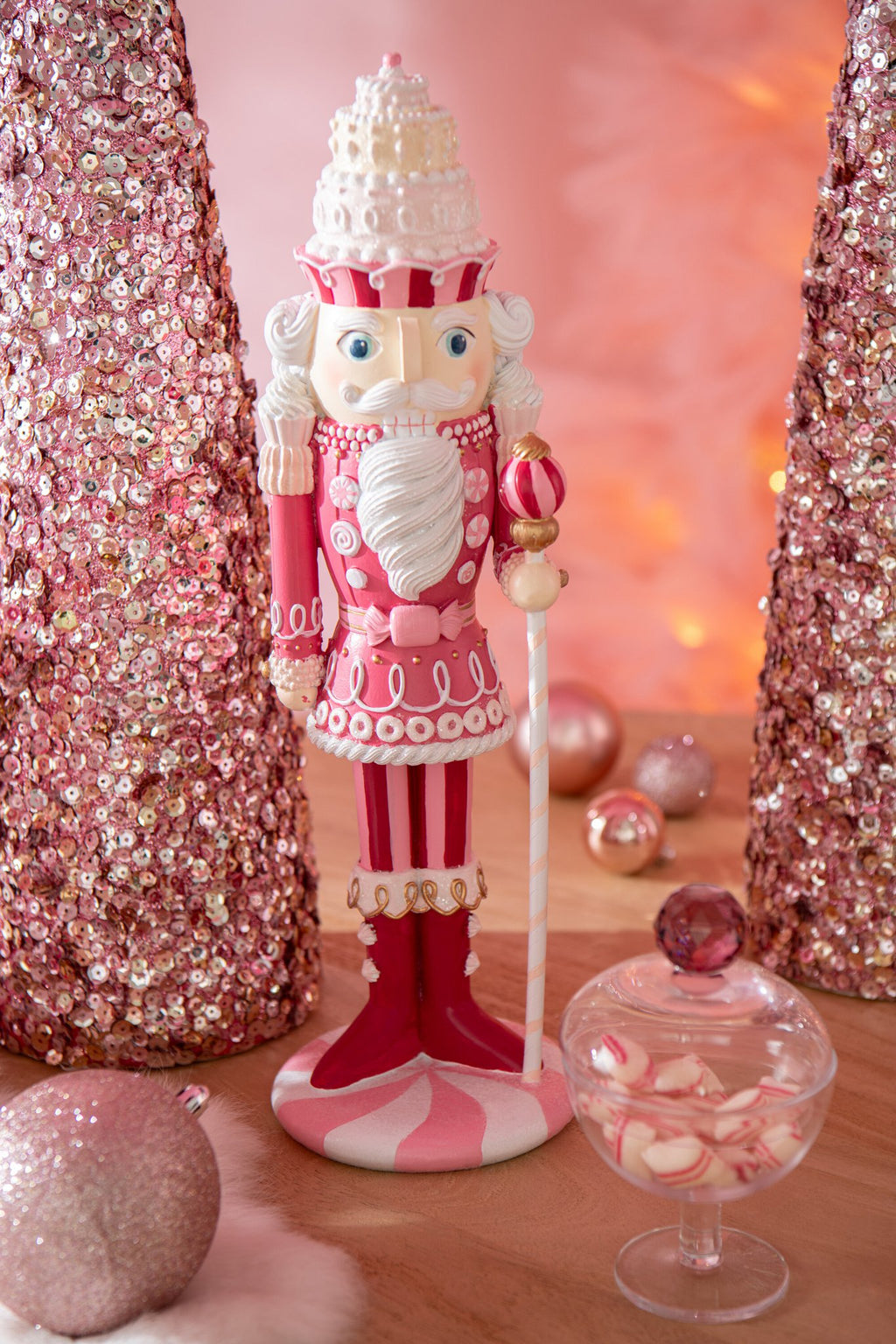 J-Line figuur Notenkraker Snoep - polyresin - wit/roze - S