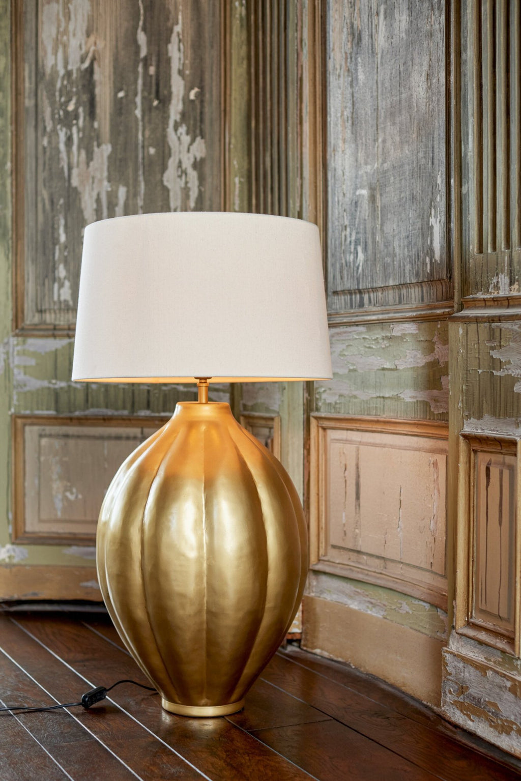 J-Line Geribbelde tafellamp - aluminium - goud