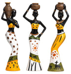 Decoratieve beeldjes van hars – handgemaakte tribale kunst – set van 3 (meerkleurig)