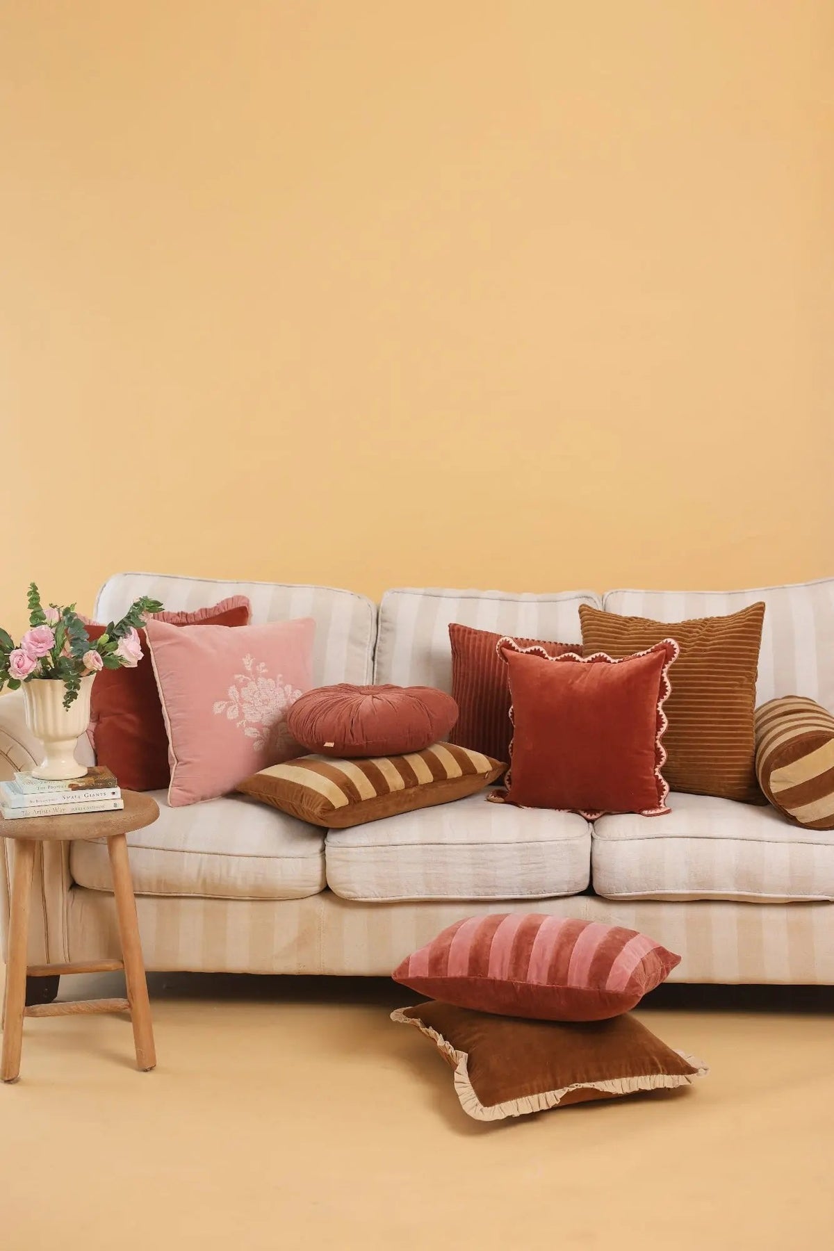 Kussenhoes | Mirage Scallop Rabarber kussenhoes van Sanctuary Living