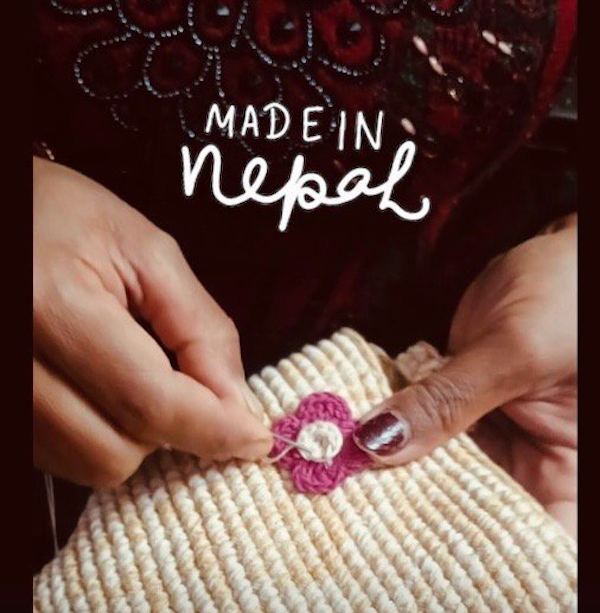 Luna-Leena kindertas Madeliefjebloemen - zandmelange - biologisch katoen - handgehaakt in Nepal