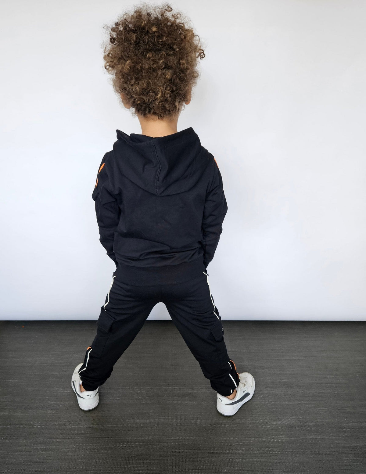 LewyLou NO4 Hoodie met oranje streep