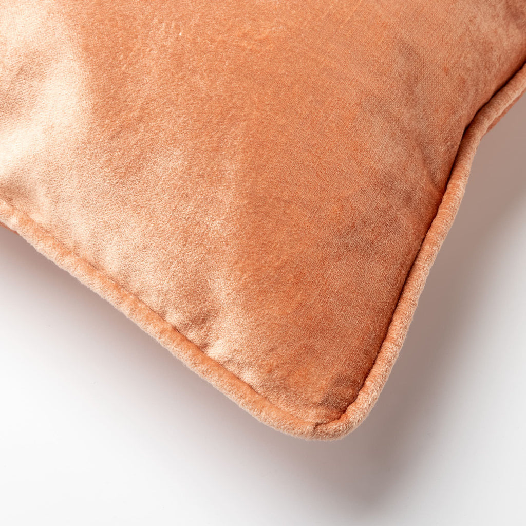 Chloe | Kussen | 50x50 cm gedempte klei | Roze | Uni | Velvet | Hoii | Met luxe binnenkussen