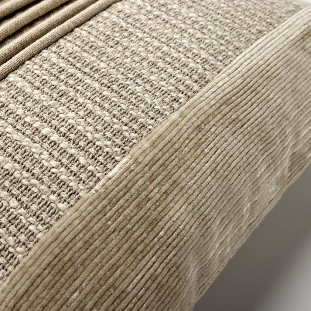 Laurence | Kussen | 40x60 cm puimsteen | Beige | Hoii | Met luxe binnenkussen