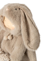 J-Line Kind met konijn en haan - polyester - bruin